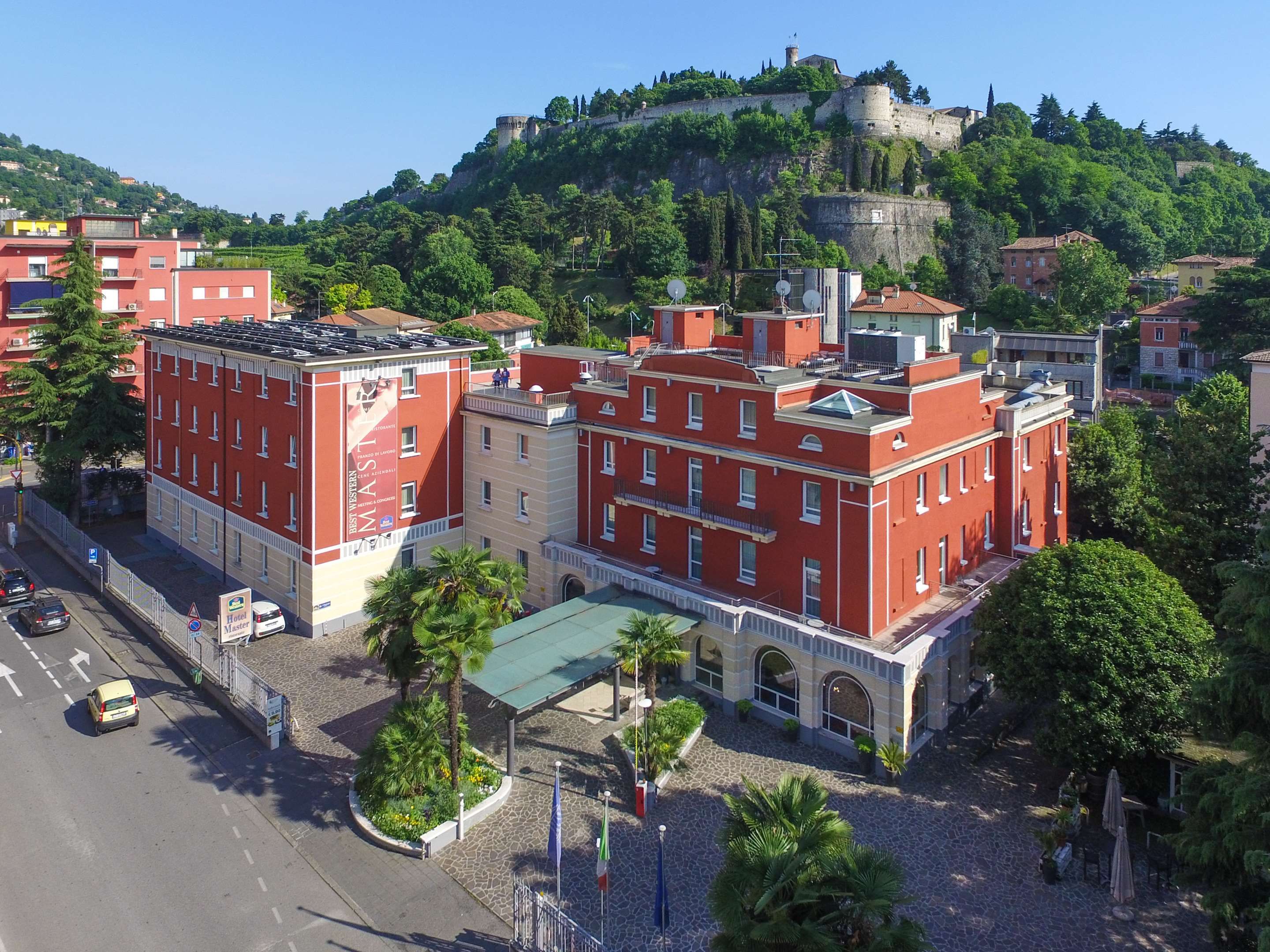 Gebäude