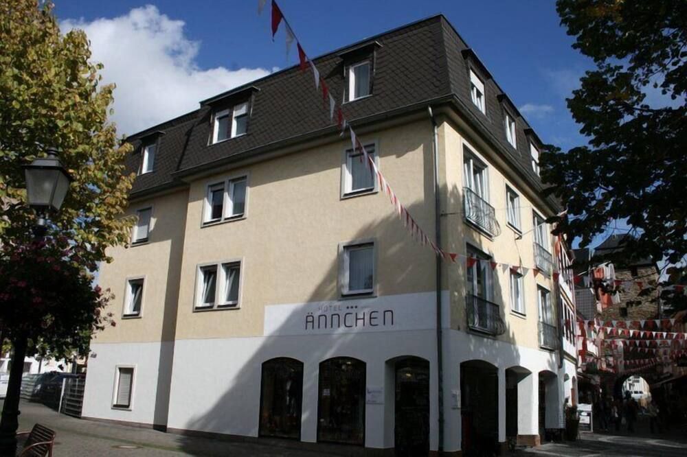 Gebäude