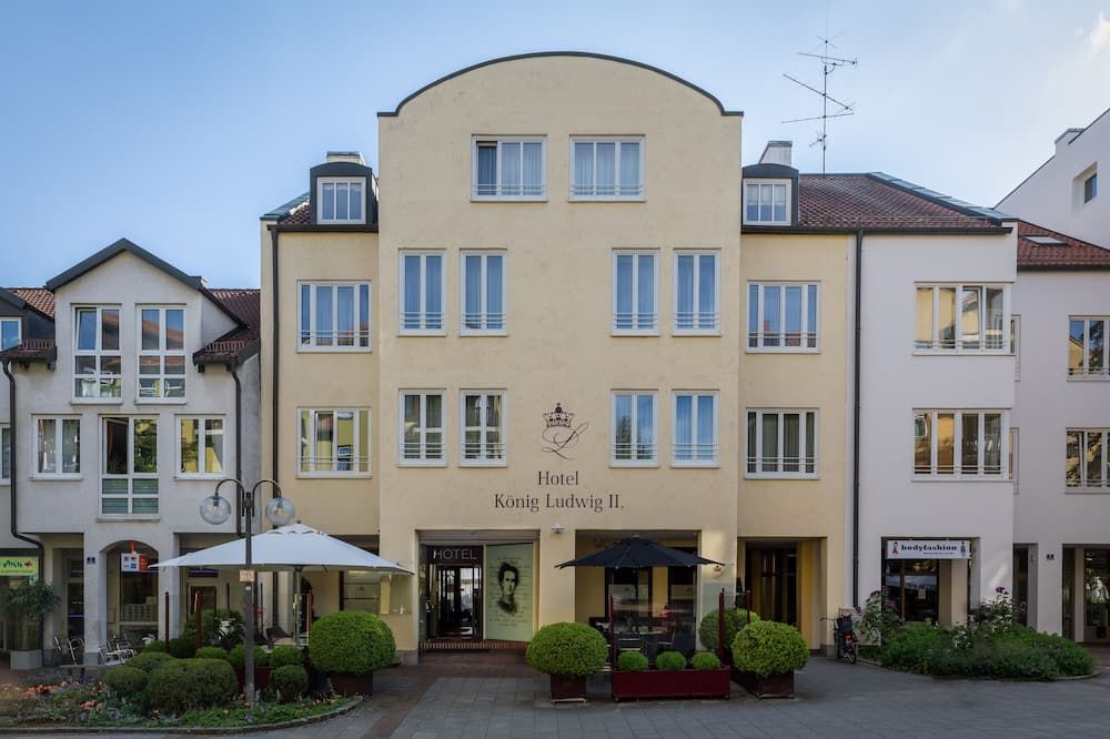 Gebäude