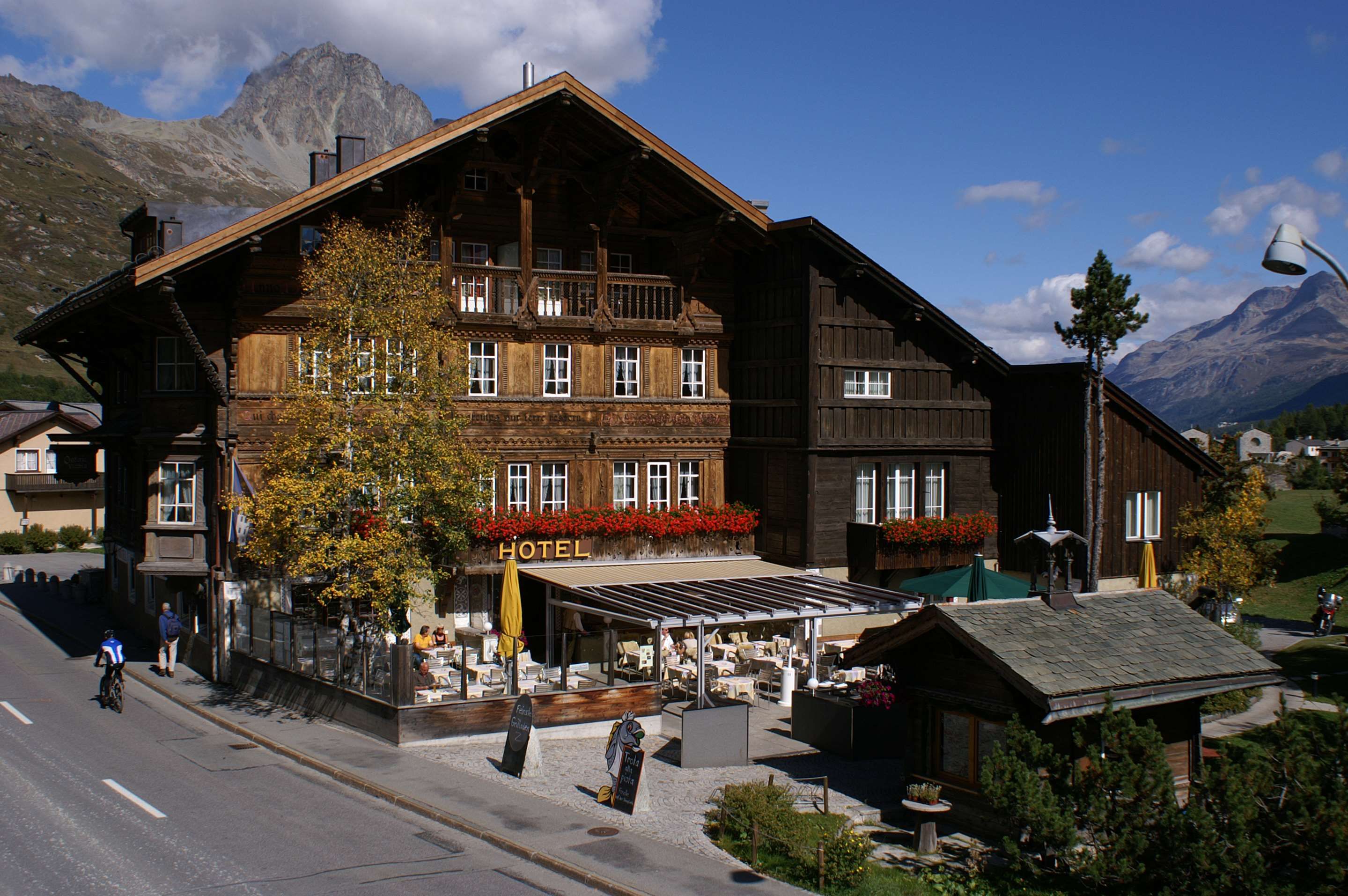 Gebäude