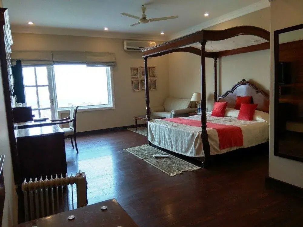 Sonstige