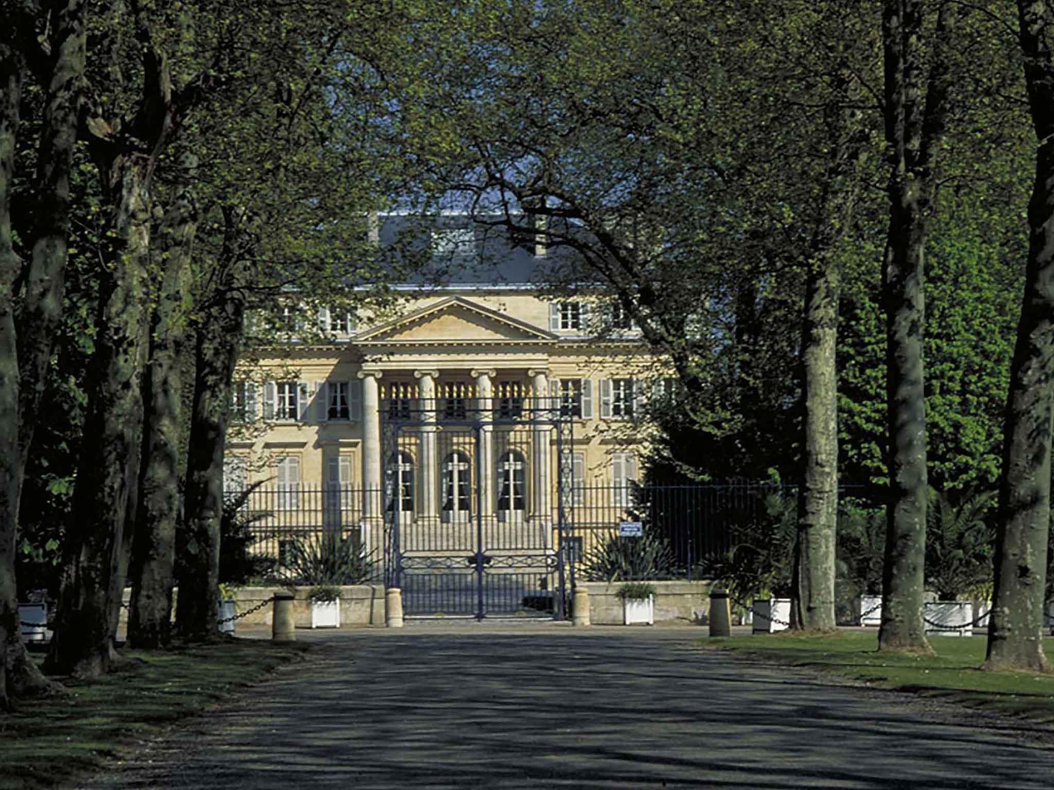 Gebäude