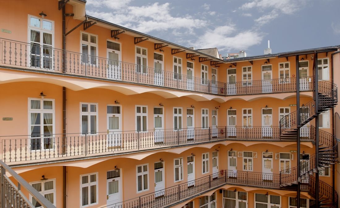 Gebäude