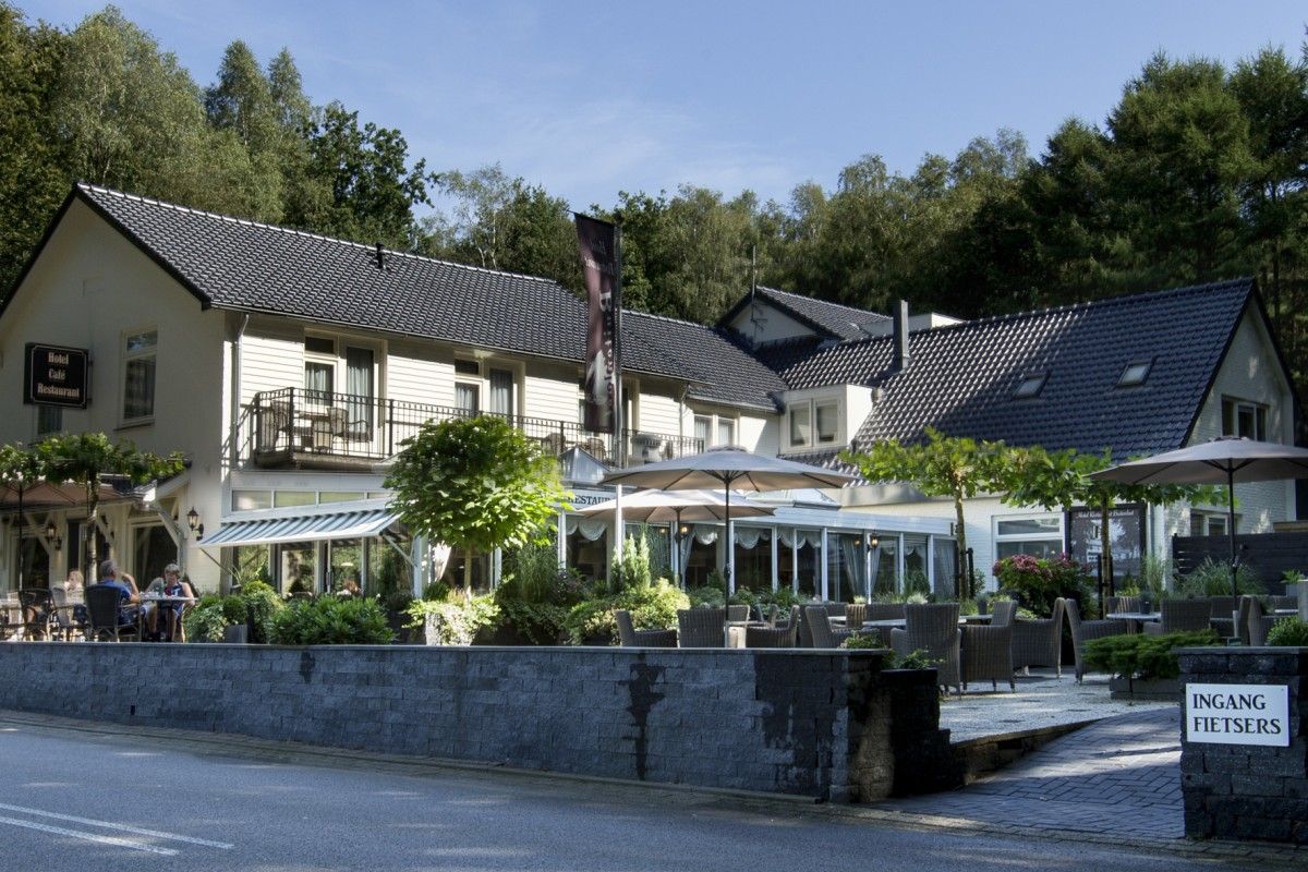Gebäude