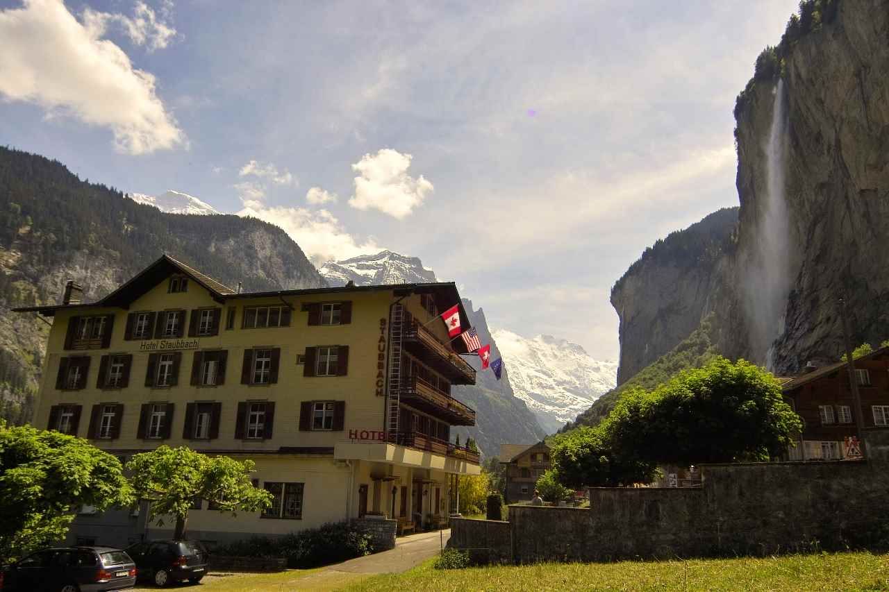 Gebäude