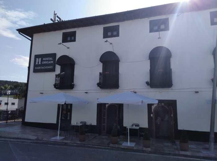 Gebäude