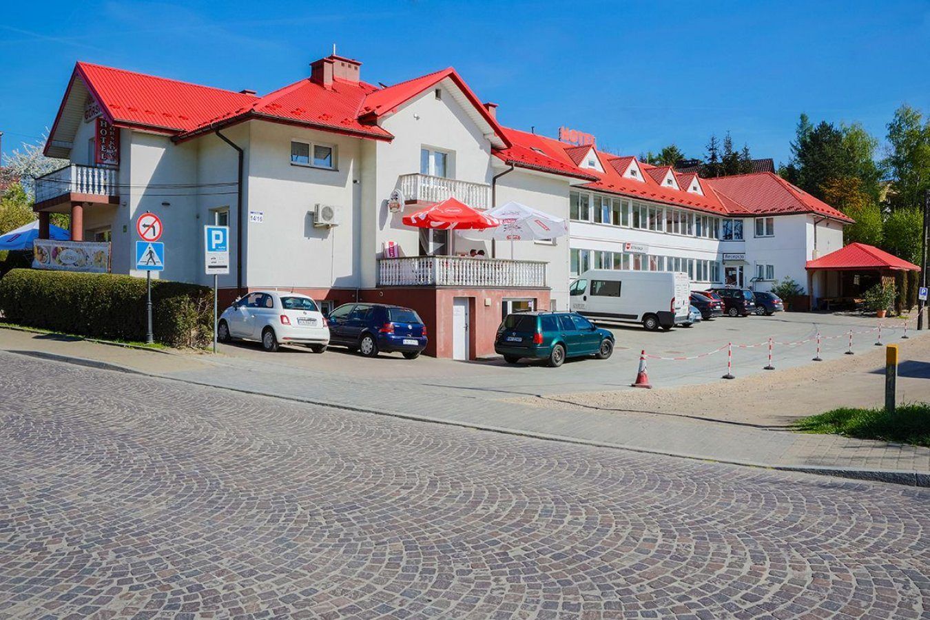 Gebäude