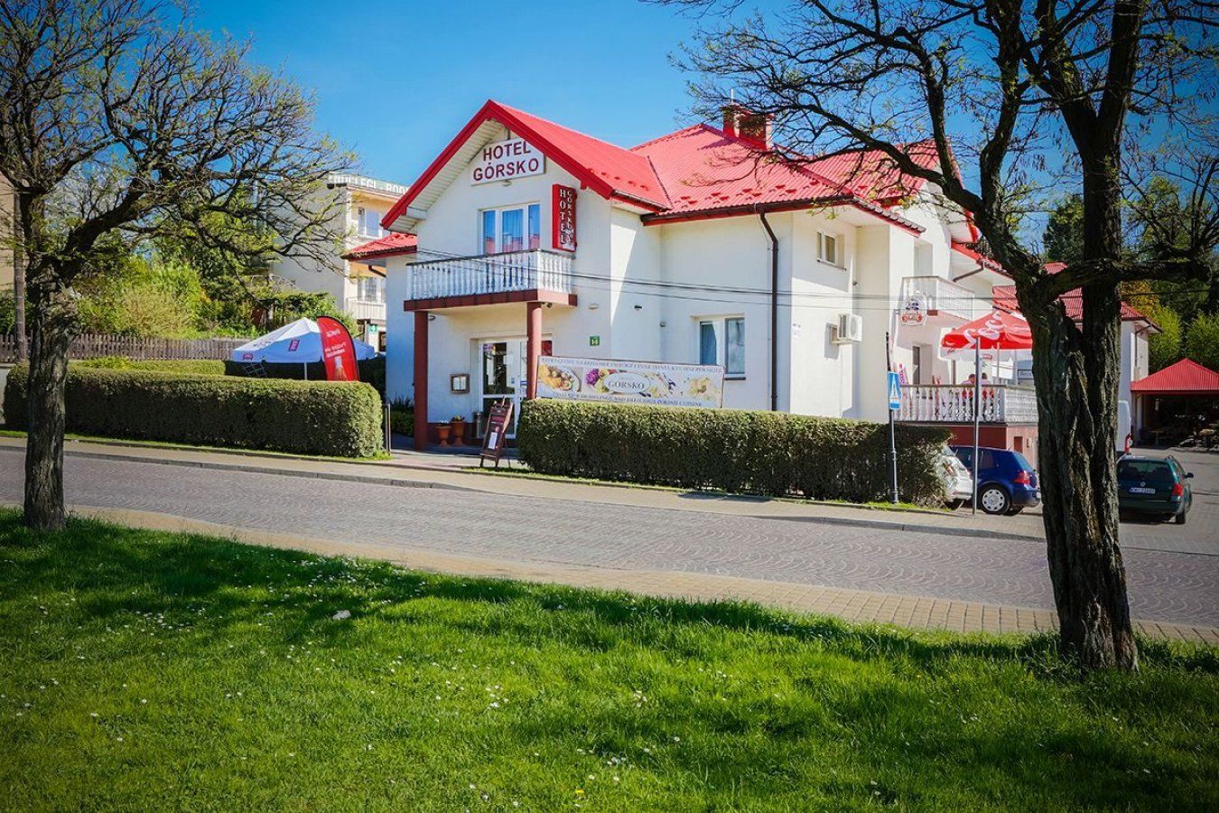 Gebäude