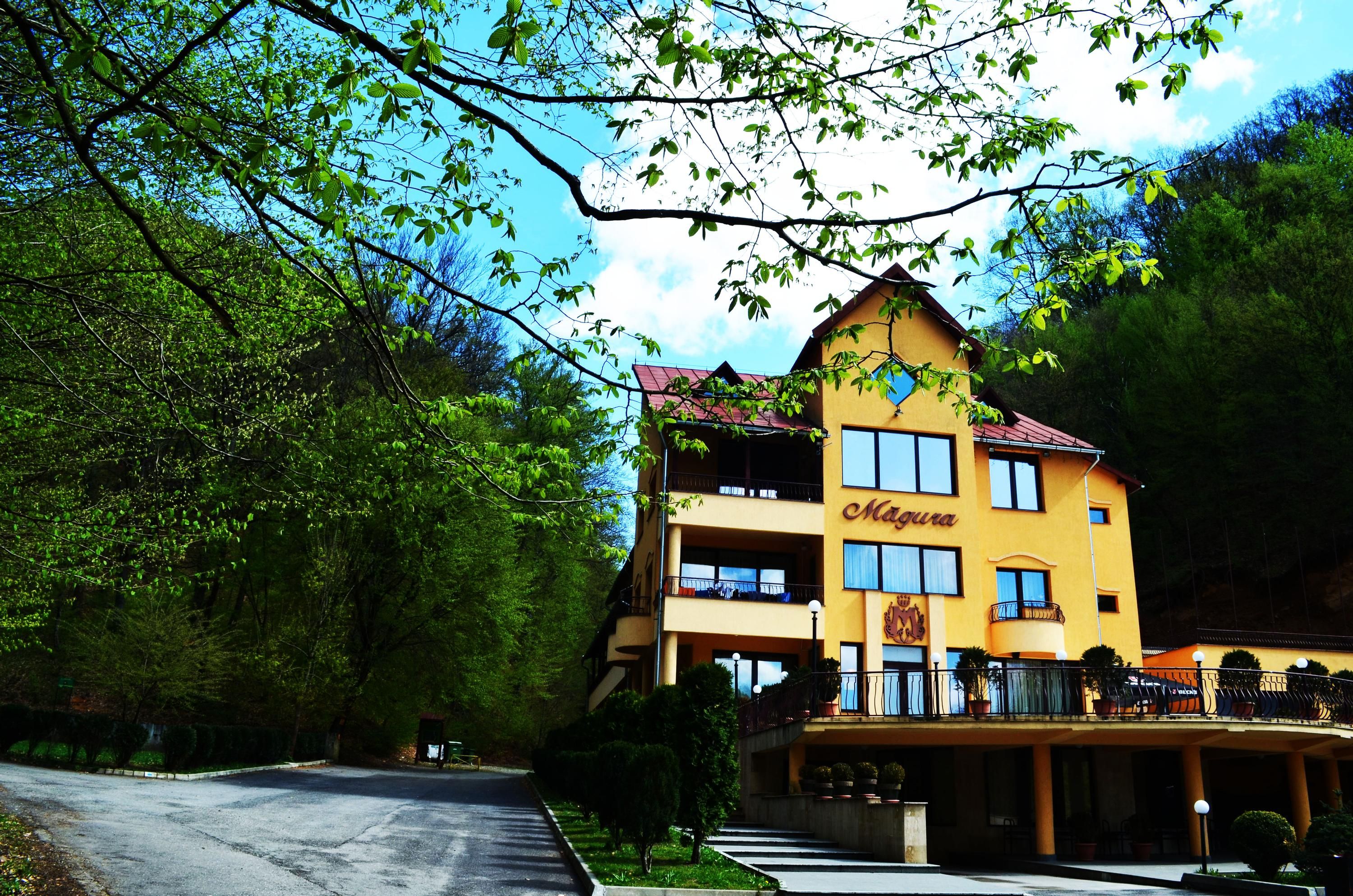Gebäude
